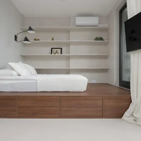 Apartman Grzybowska Elegant In The Heart Of The Capital By Renters Prestige Varsó