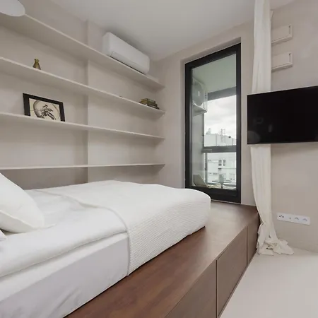 Grzybowska Elegant In The Heart Of The Capital By Renters Prestige *