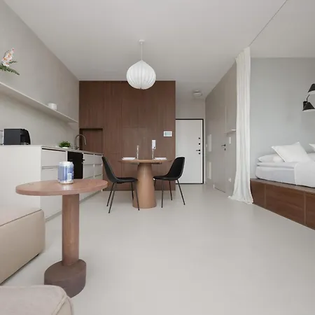 Grzybowska Elegant In The Heart Of The Capital By Renters Prestige Warszawa